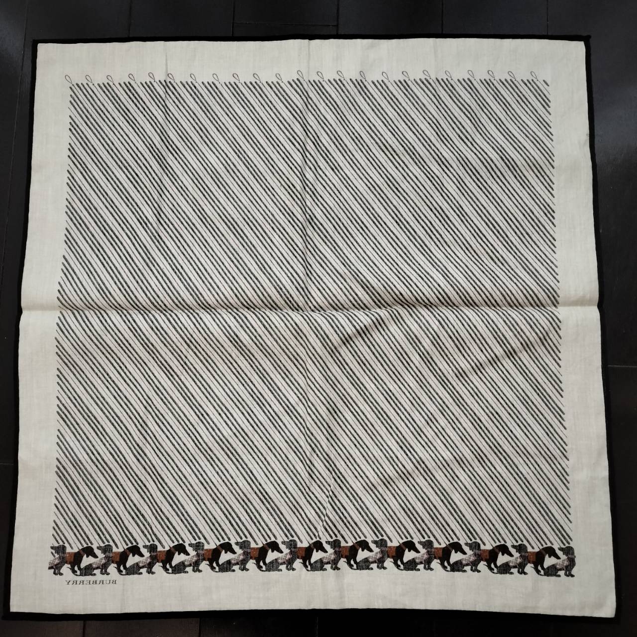 美品★バーバリー BURBERRY スカーフ ホワイト s009