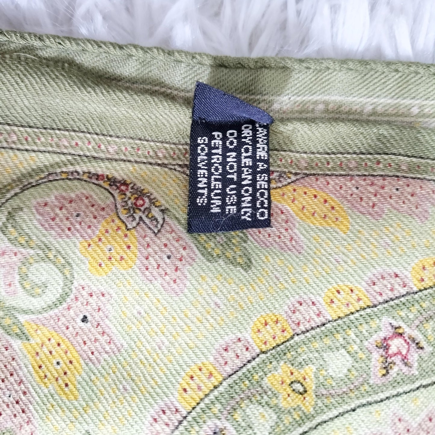 美品★ ETRO エトロ ペーズリースカーフ 大判 s057