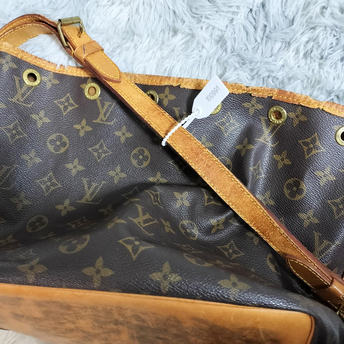 LOUIS VUITTON プチノエ M42226 b012