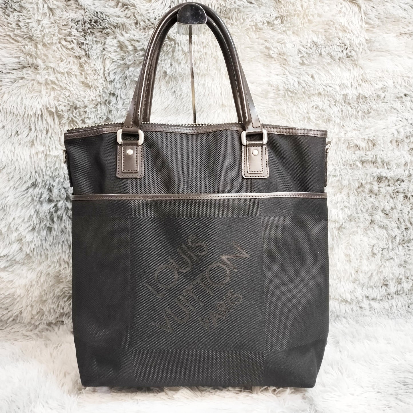 美品★LOUIS VUITTON M93085 クガール 黒 b016