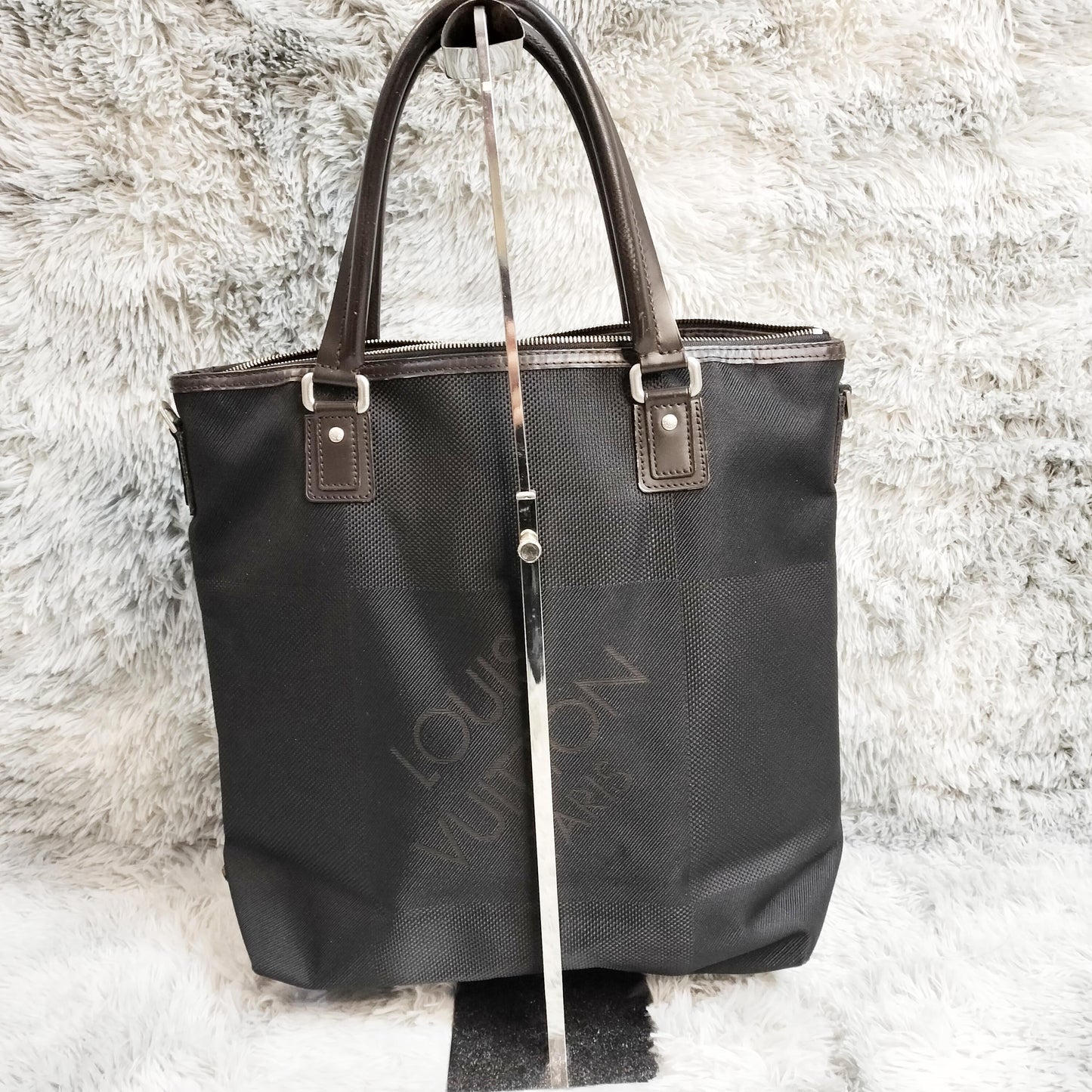 美品★LOUIS VUITTON M93085 クガール 黒 b016