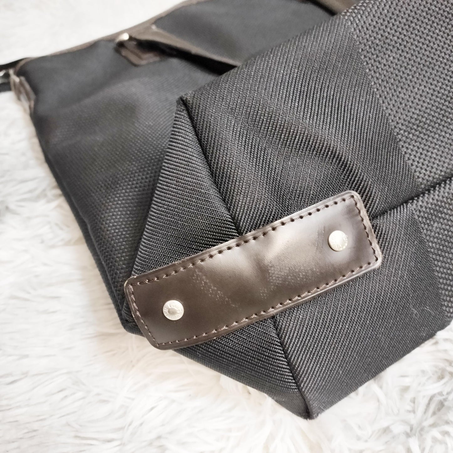 美品★LOUIS VUITTON M93085 クガール 黒 b016