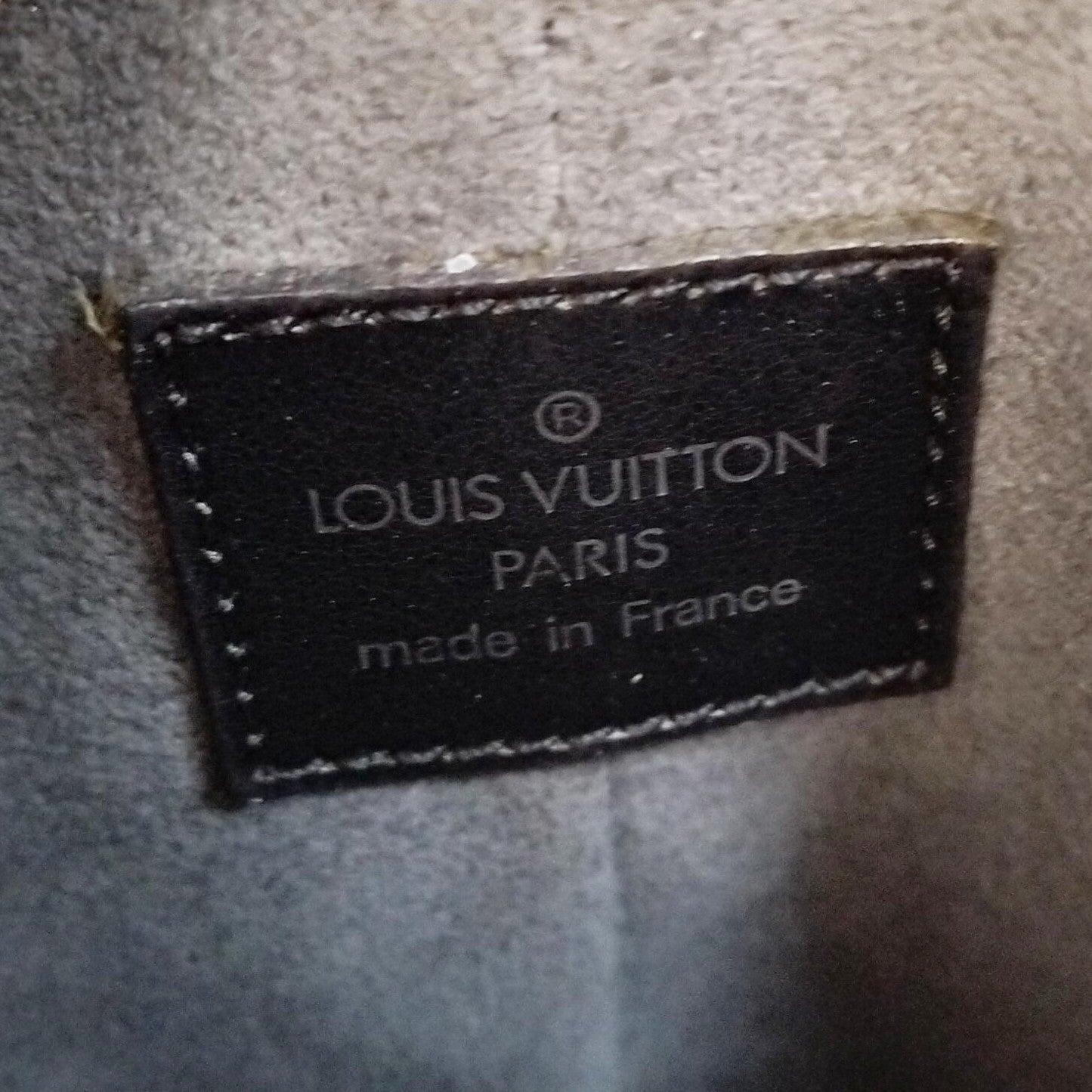 極美品★LOUIS VUITTON M52622 エピ ポシェットドゥミリュンス b023