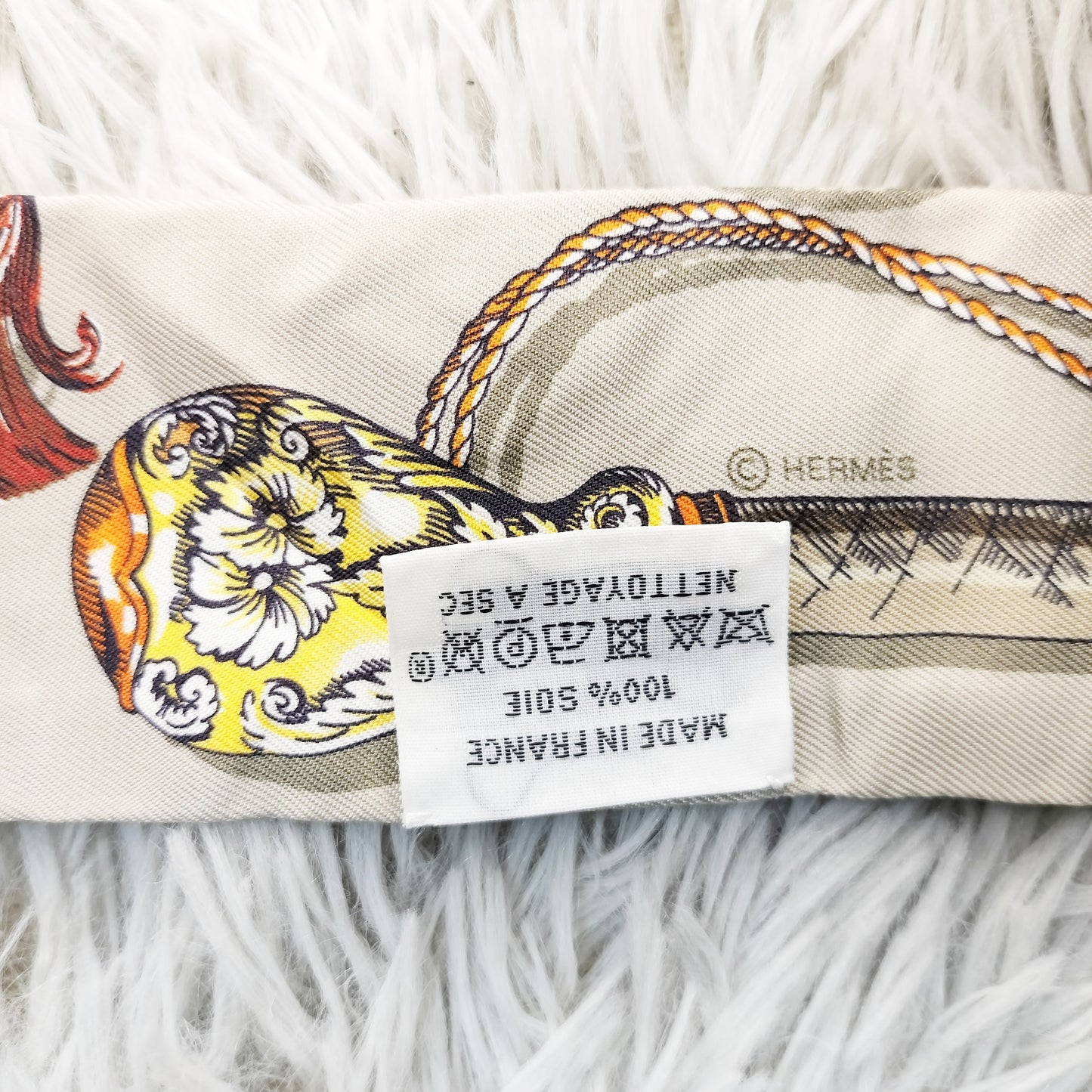 極美品・鑑定済★HERMES ツイリースカーフ 2023秋冬 シルク s058