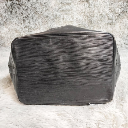 美品★LOUIS VUITTON エピ ノエ M59002 黒 b018