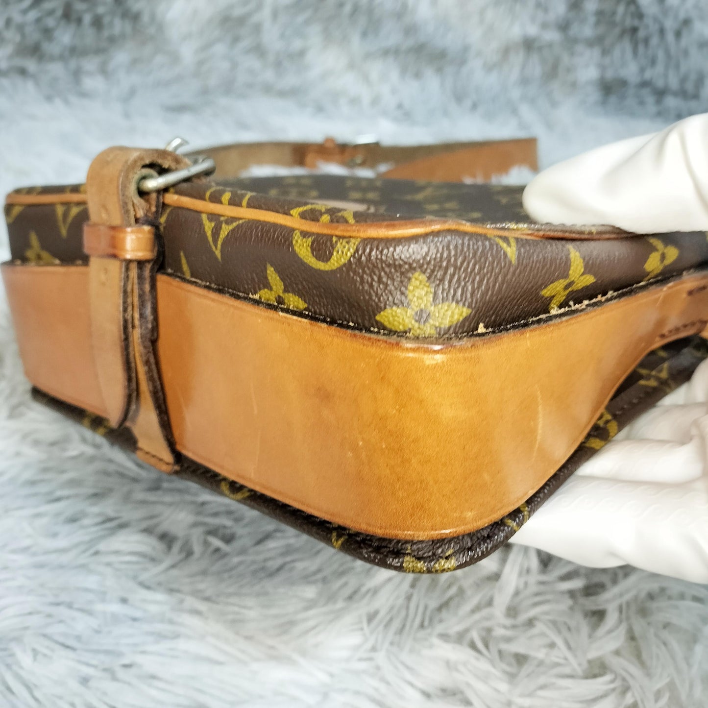 極美品★LOUIS VUITTON M51252 カルトシエール b015