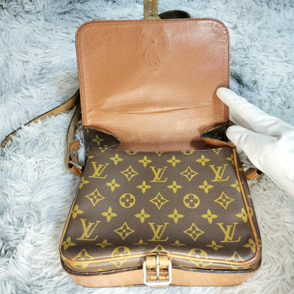 極美品★LOUIS VUITTON M51252 カルトシエール b015