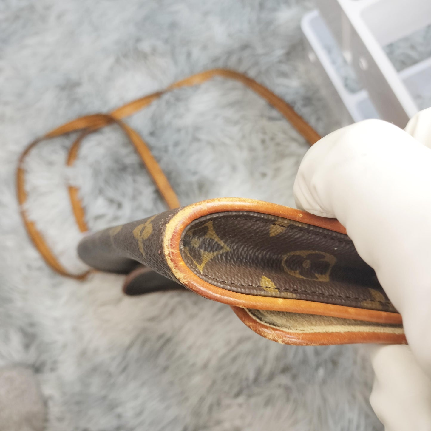 LOUIS VUITTON M51854 ポシェットツインPM b026